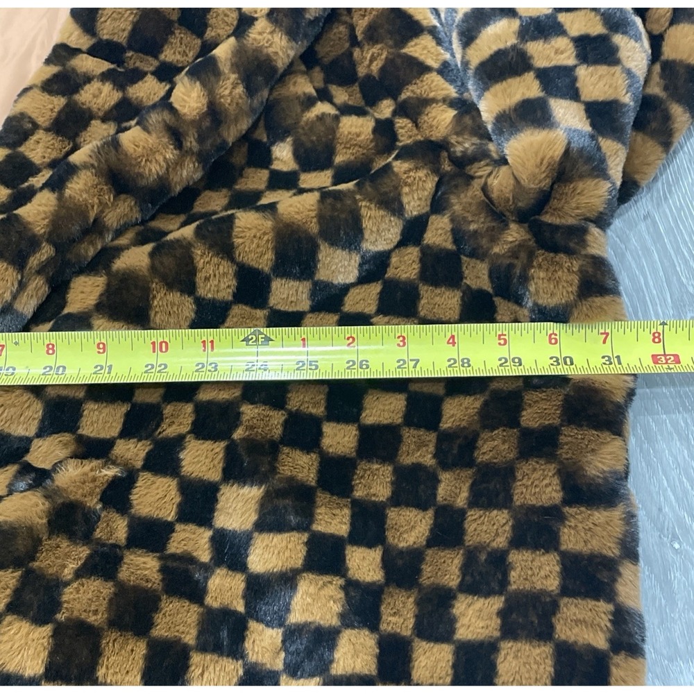 Pretty Little‎ Thing Brown STONE Checked Faux Fur Coat Women's Size 18 - Picture 14 of 16